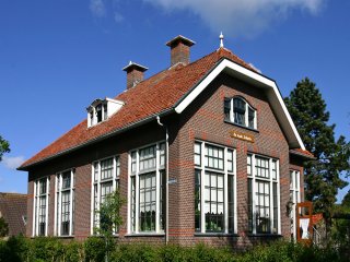 Buitenaanzicht De Aude Schúele Buitenaanzicht De Aude Schúele